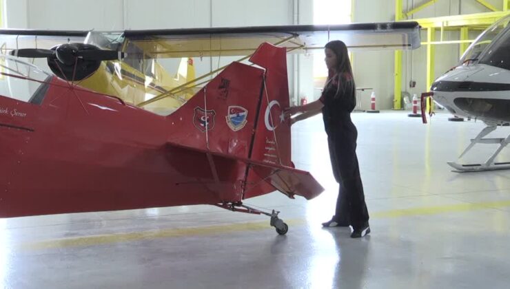 Akrobasi uçuşlarıyla ilham veren kadın pilot