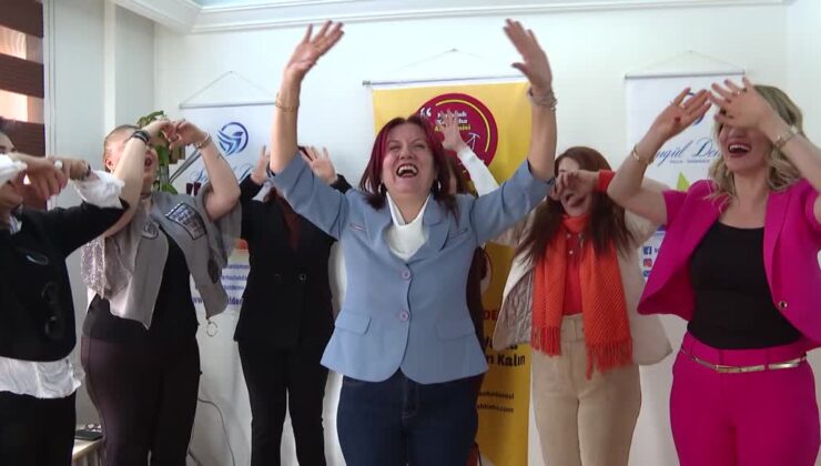 Kahkaha yogasıyla stres at, mutluluğu yakala