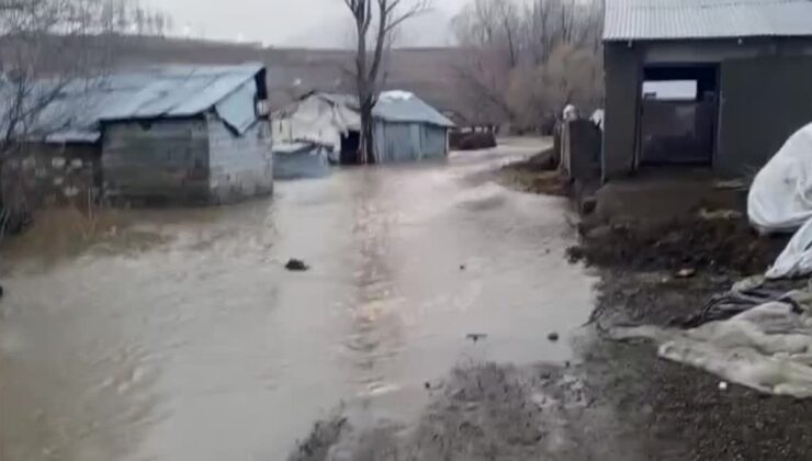 Peri Çayı taştı, Bingöl’de ev ve ahırlar su altında