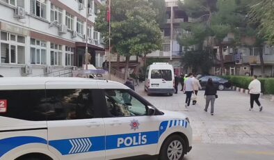 Kemalpaşa Belediyesi’ne usulsüzlük operasyonu: 5 kişi adliyede