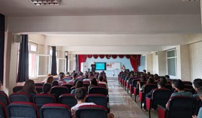 Lise öğrencilerine kanserden korunma anlatıldı