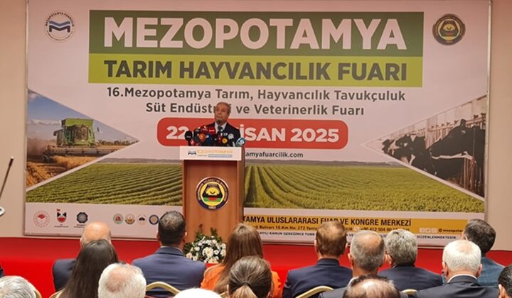 Eski Bakan Eker ”Vakit arkamıza bakıp, acılarımızı yarıştırma vakti değil”