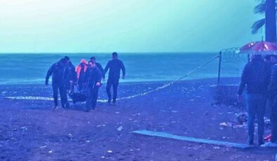Mersin sahilinde erkek cesedi bulundu