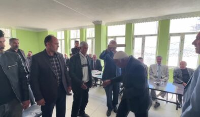 Muradiye’de kanaat önderleri sayesinde iki aile barıştırıldı