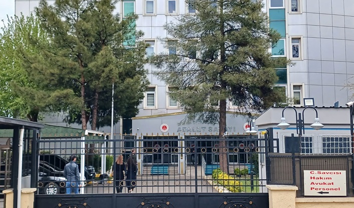 12 sanık ve 3 çocuk yarın yeniden hakim karşısında