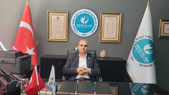 Öğretmenlere okul giriş kapılarında nöbet görevi verilmesi mevzuata aykırıdır