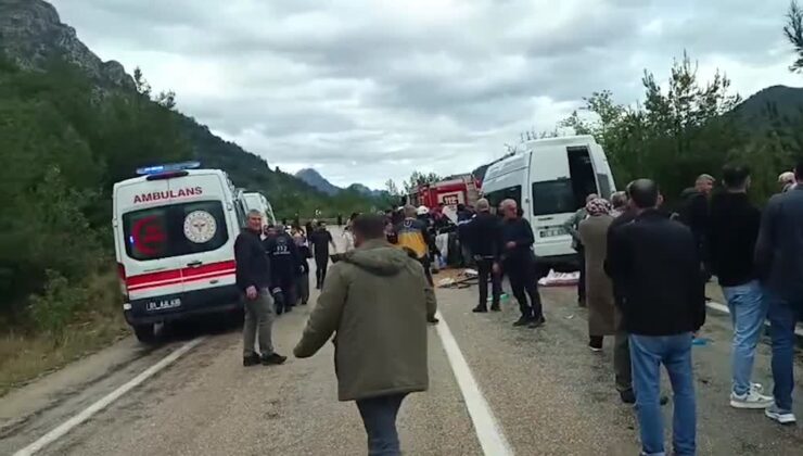 Kozan’da feci kaza: Aynı aileden 5 kişi hayatını kaybetti