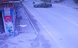 Otomobilin çarptığı motosikletin sürücüsü öldü