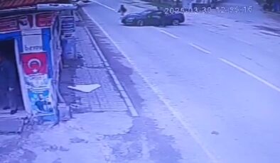 Otomobilin çarptığı motosikletin sürücüsü öldü