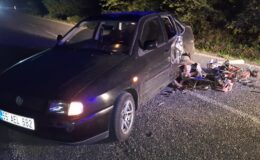 Otomobille çarpışan motosiklet sürücüsü ağır yaralandı