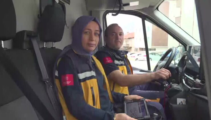 Aynı ambulansta hayat kurtaran çift: Saliha ve Nihat görevde el ele