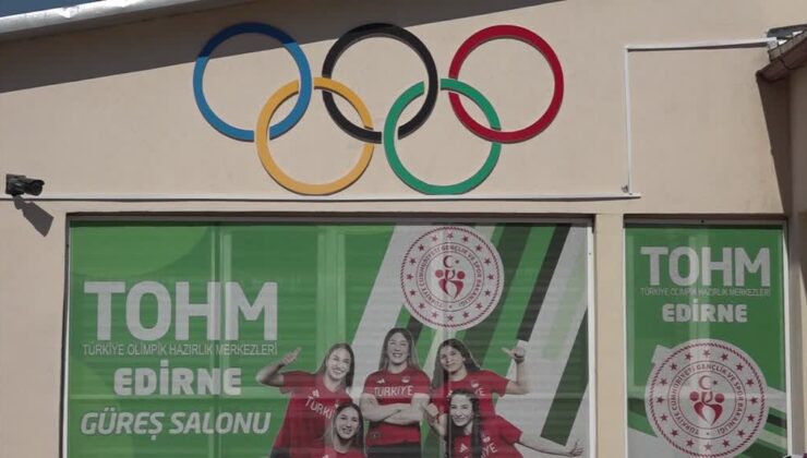 Genç kadın güreşçiler, dünya ve Avrupa şampiyonluğuna kilitlendi