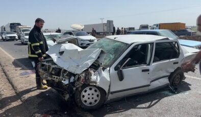 Şanlıurfa’da zincirleme trafik kazasında 6 kişi yaralandı