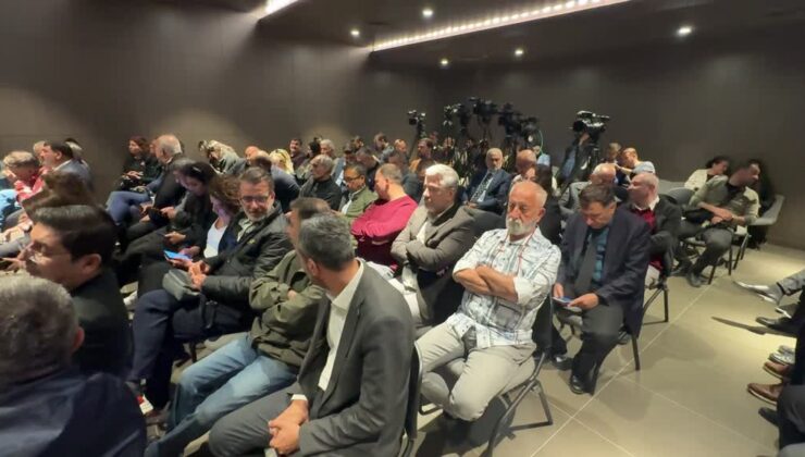 CHP’li Umut Yılmaz ve bazı meclis üyeleri partiden istifa etti