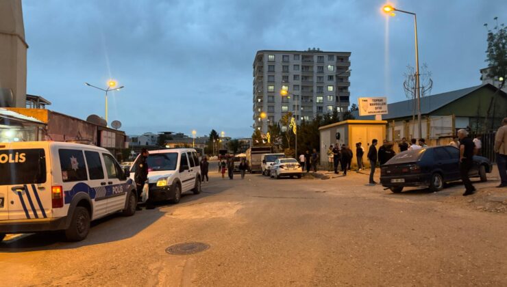 Siirt’te bıçaklı kavgada 1 kişi yaralandı