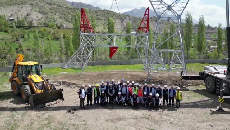 Şırnak ve Hakkari arasına enerji nakil hattı inşa ediliyor