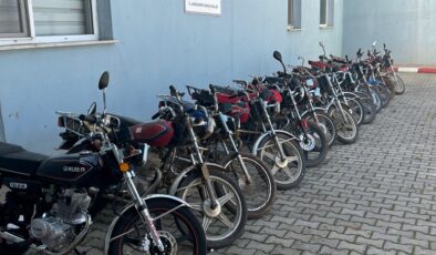 Siverek’te şase numarası silinmiş 14 motosiklet ele geçirildi