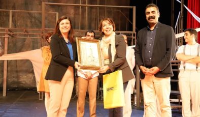 Tarihi oyun Diyarbakır’da sahnelendi