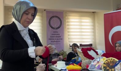 Tekstil atıkları kadınların elinde yeni ürüne dönüşüyor