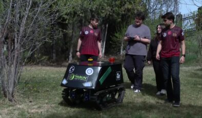 Öğrenciler yaptı, tarım robotu tarlaya iniyor