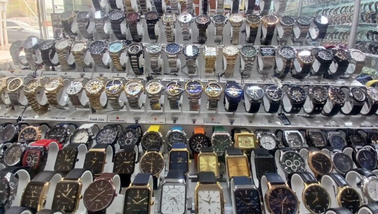 Yazın Gözdesi Saatler Oldu: Diyarbakır’da aksesuar olarak ilgi artıyor
