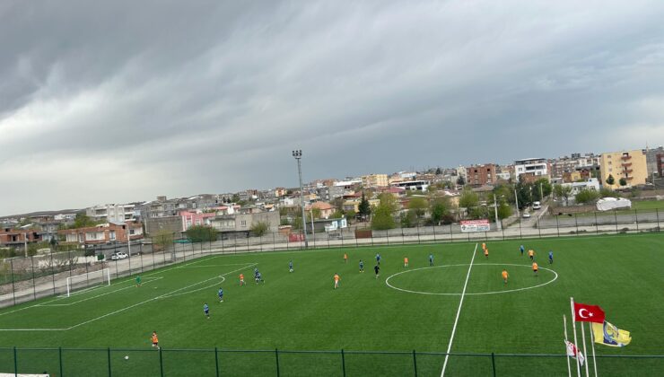 Bismil’de Okul Sporları Futbol Turnuvası Şenlik Havasında başladı