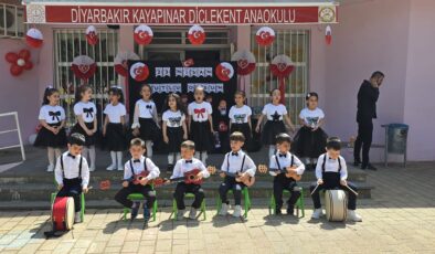 Diyarbakır’da minik yürekler 23 Nisan’ı kutladı