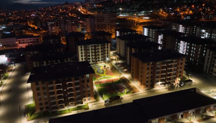 Yıkılan Ebrar Sitesi’nin yerine yapılan 775 konut tamamlanarak teslim edildi