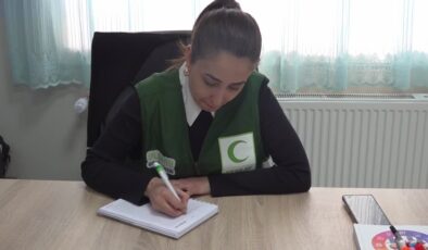 Yeşilay gönüllüsü öğretmen, Muş’ta bağımlılıkla savaşıyor