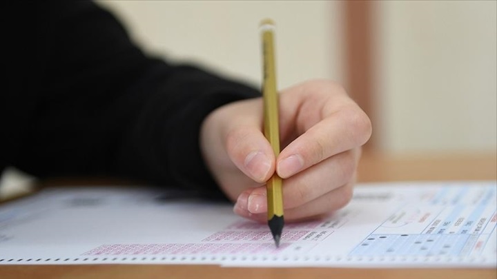 Ortaöğretim öğrencileri için LGS başvuruları başladı