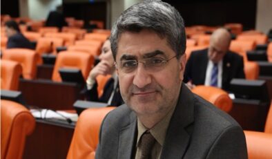 Ekmen: Siyasi iktidar bir döngüdür ve mutlaka değişir