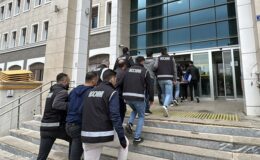 Rüşvet ve resmi belgede sahtecilik operasyonu
