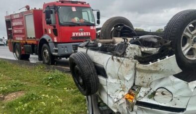 Şarampole devrilen hafif ticari araçtaki 4 kişi yaralandı