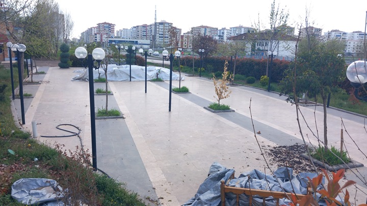 Şark Köşeleri Yeniden Örtüye Büründü