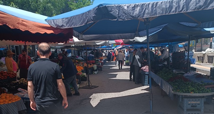 Bahar Berekete Tezgahlara Yansıdı