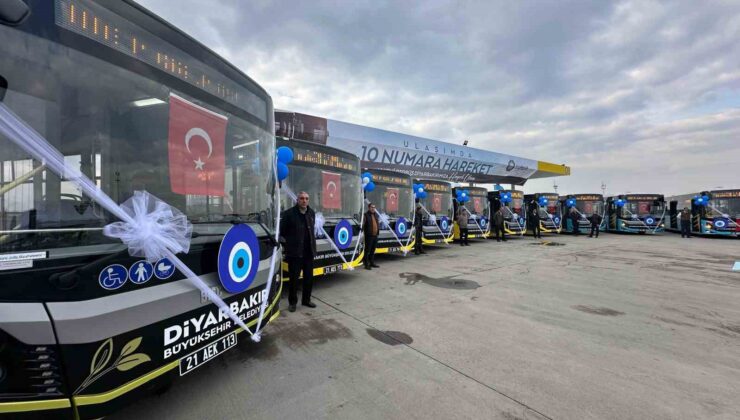 Yeni araçlar şehir turu attı, tanıtım töreni yoğun ilgi gördü
