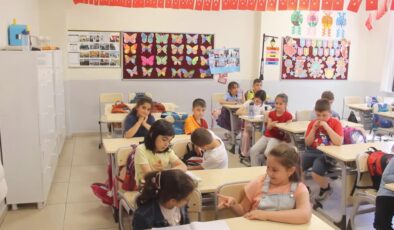 Kantinden aldığı parayı üstündeki yazıdan etkilenince sahibine teslim etti