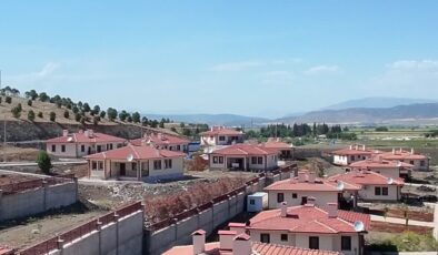 3 binin üzerinde köy tipi afet evinin anahtarı AFAD’a teslim edildi