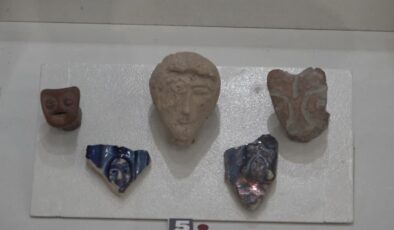 Ani Ören Yeri’ndeki kazılarda bulunan eserler sergilendi