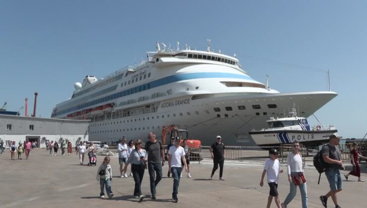 Astoria Grande kruvaziyeri Samsun Limanı’na demir attı