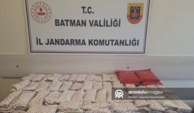Batman’da gümrük kaçağı 53 kilogram nargile tütünü ele geçirildi