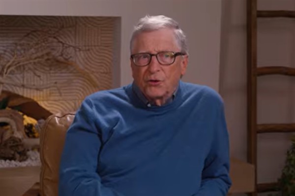 Bill Gates, Elon Musk’ı en yoksul çocukları tehlikeye atmakla suçladı