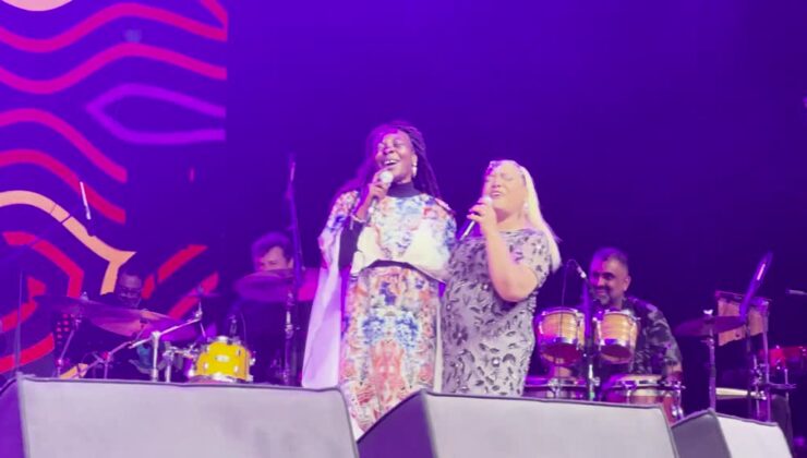 Kibariye ve Buika’dan ortak şarkılara alkış yağdı