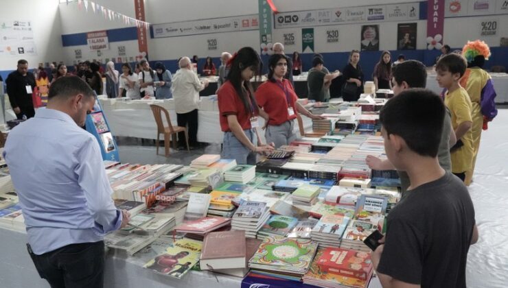 Çermik kitap fuarı yoğun ilgi gördü