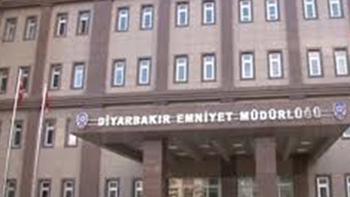 Akrabasına silahla ateş eden zanlı Diyarbakır’da yakalandı