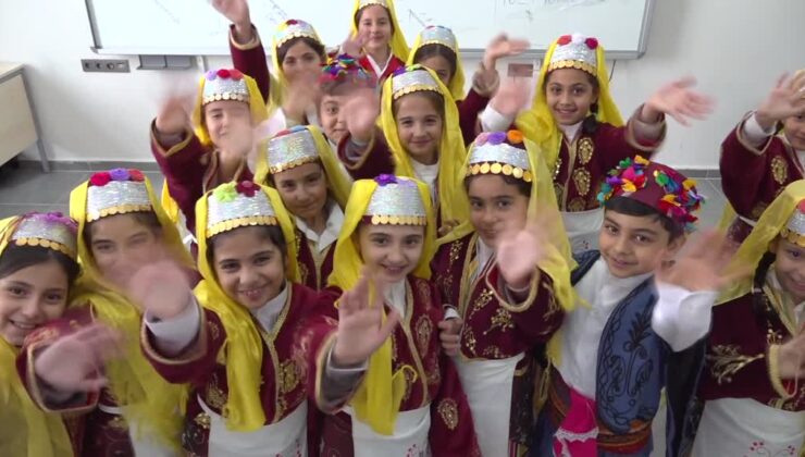 Depremzede öğrenciler yeni okullarında açılan kurslarla sosyalleşiyor