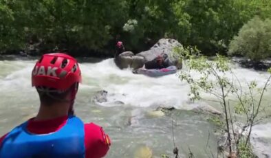 Derede kaybolan genci arama çalışmaları sürüyor