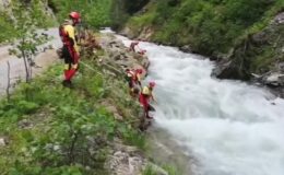 Dereye düşen 9 yaşındaki çocuk kayboldu