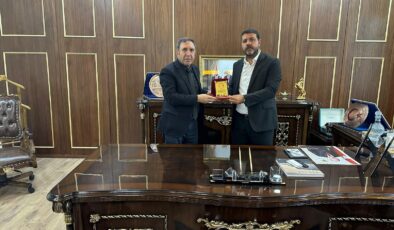 Diyarbakır Aile ve Sosyal Hizmetler Müdürü Aydın Polat’tan iş insanı Bozkuş’a ziyaret