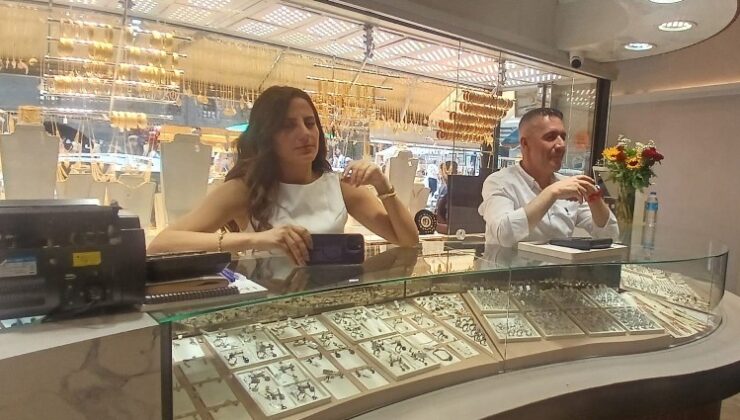 Diyarbakır’da Anneler Günü Hareketliliği: Kuyumcularda Yoğunluk Arttı